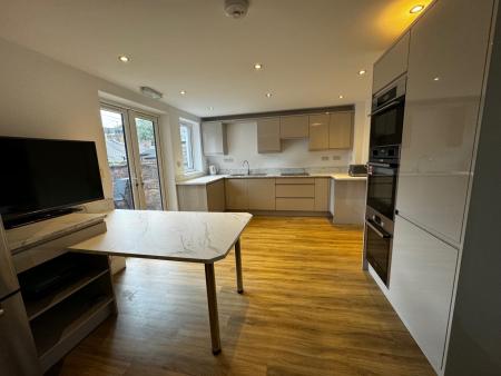 6 bed student house to rent on Flass Street, Durham, DH1