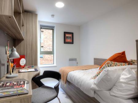 Bronze Sky View Ensuite 5 bed student flat to rent on Kennedy Street, Glasgow, G4