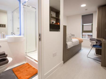 Silver Ensuite 5 bed student flat to rent on Kennedy Street, Glasgow, G4