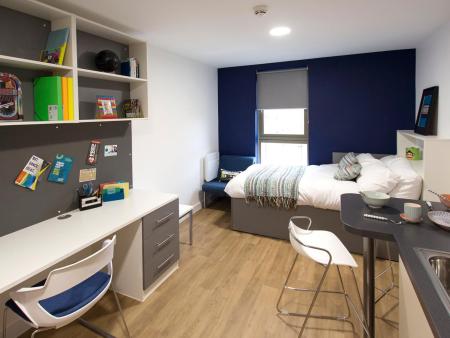 Silver Studio Student flat to rent on Kennedy Street, Glasgow, G4