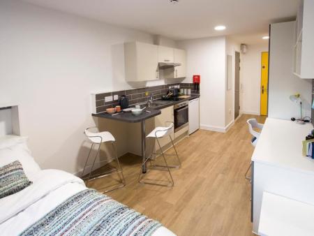 Silver Plus Studio Student flat to rent on Kennedy Street, Glasgow, G4