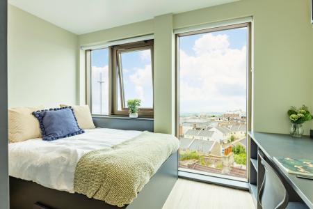 Classic Studio - Sea View Student flat to rent on Upper North Street, Brighton, BN1