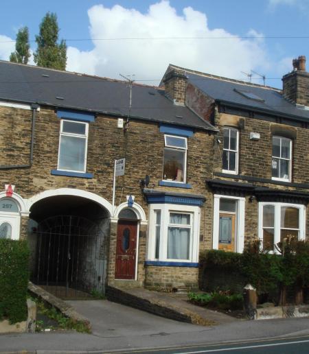 4 bed student house to rent on City Road, Sheffield, S2