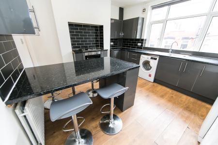 6 bed student house to rent on Richmond Mount, Leeds, LS6