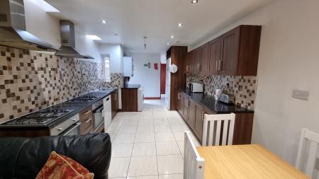 7 bed student house to rent on Dawlish Road, Birmingham, B29