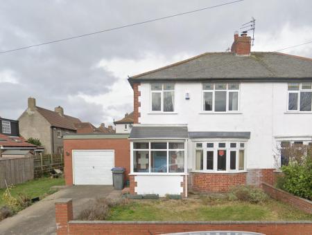 6 bed student house to rent on St. Monica Grove, Durham, DH1