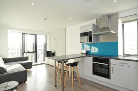 Classic 2 bed 2 bed student flat to rent on Mayflower Street, Plymouth, PL1