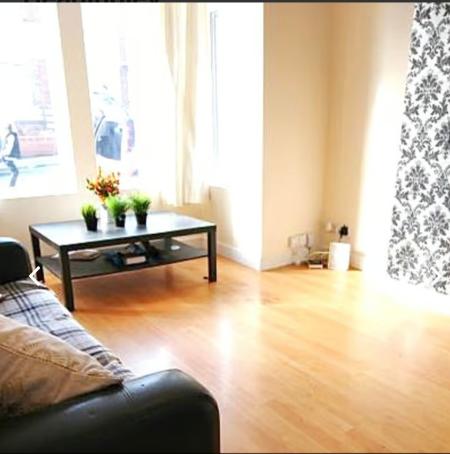 6 bed student house to rent on Derwentwater Terrace, Leeds, LS6