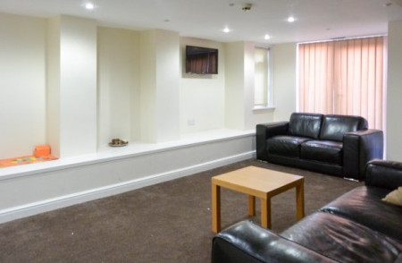 6 bed student house to rent on Headingley Mount, Leeds, LS6