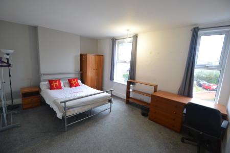 4 bed student house to rent on Highfield Road, Nottingham, NG7