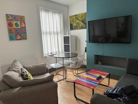 4 bed student house to rent on Lambton Street, Hull, HU5