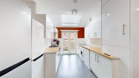 6 bed student house to rent on Mabfield Road, Manchester, M14