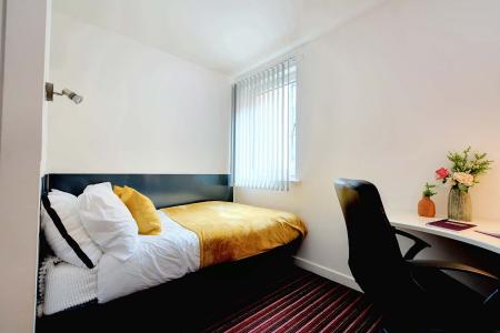 Five bed apartment (shared) 5 bed student flat to rent on Castle Street, Leicester, LE1