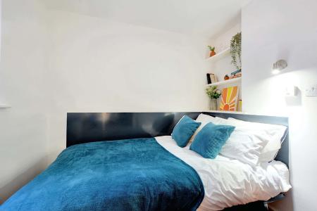 Two Bed Bronze 2 bed student flat to rent on Oxford Street, Leicester, LE1