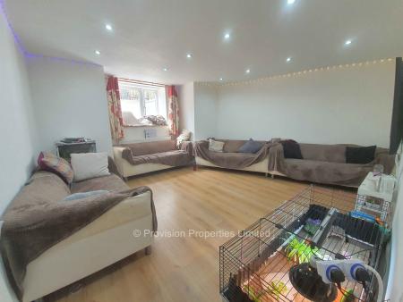 9 bed student house to rent on Avenue, Leeds, LS6
