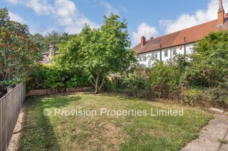 6 bed student house to rent on St Annes Drive, Leeds, LS4