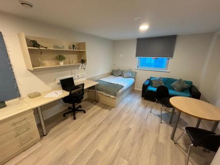 Studio Student flat to rent on North Church Street, Nottingham, NG1