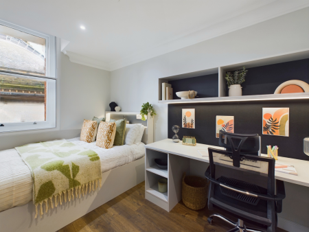 Classic Plus Studio Student flat to rent on Great George Street, Leeds, LS1