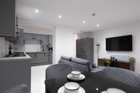 8 bed student house to rent on High Street, Lincoln, LN5