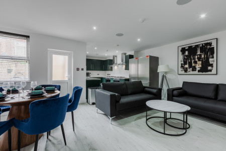 6 bed student house to rent on Carholme Road, Lincoln, LN1