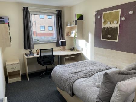 Ensuite Bronze (New Style) 5 bed student flat to rent on Calgary Street, Glasgow, G4