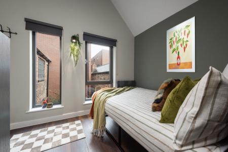 Loft Studio Student flat to rent on Garden Street, Sheffield, S1