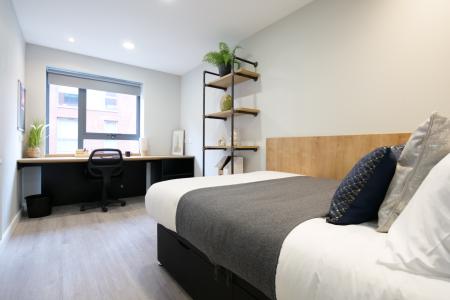 Silver Plus En-suite Student flat to rent on Henry Street, Sheffield, S3