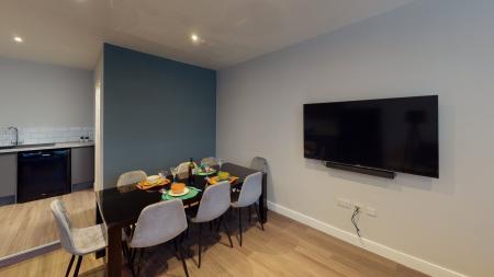5 bed student house to rent on Gloucester Road, Bristol, BS7