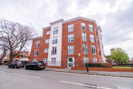 1 bed student house to rent on Bywater House, Birmingham, B16