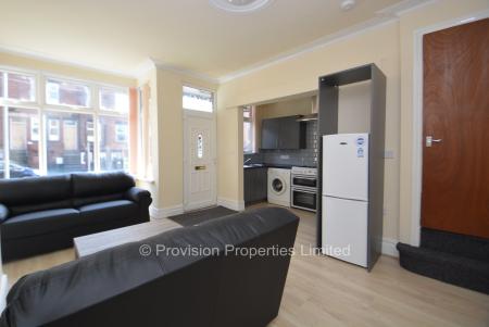 3 bed student house to rent on Village Terrace, Leeds, LS4