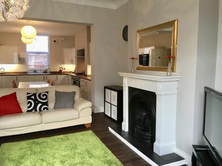 6 bed student house to rent on Brighton Grove, Newcastle, NE4