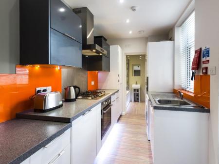 5 bed student house to rent on Beresford Street, Loughborough, ST4