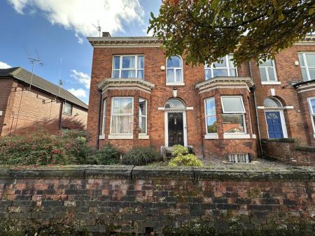 8 bed student house to rent on Brook Road, Manchester, M14