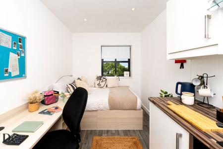 Classic Studio Student flat to rent on Histon Road, Cambridge, CB4