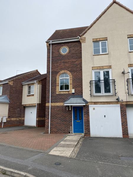 4 bed student house to rent on Wheel Tappers Way, Loughborough, LE11