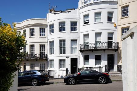 Student studio flat to rent on Norfolk Square, Brighton, BN1