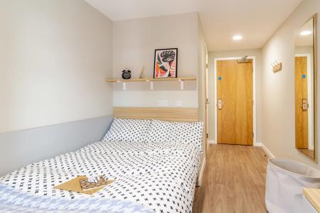 Copper En Suite 1 bed student flat to rent on Gulson Gardens, Gulson Road, Coventry, CV1