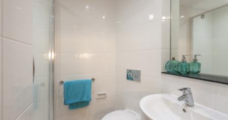 Shared Apartment Classic Ensuite 6 bed student flat to rent on Beith Street, Glasgow, G11