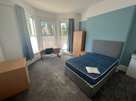6 bed student house to rent on Cottingham Road, Hull, HU6