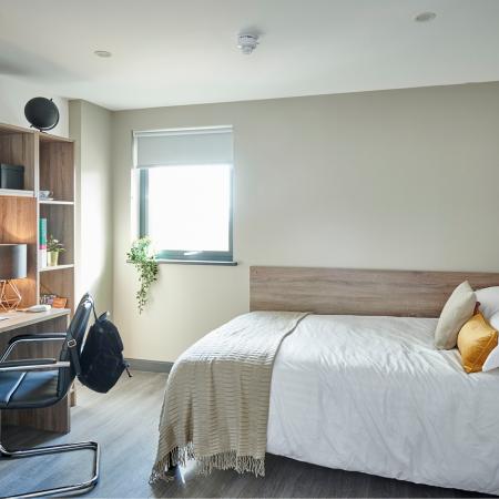 Classic Ensuite Plus 4 bed student flat to rent on Friars Road, Coventry, CV1