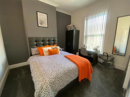 4 bed student house to rent on Esher Road, Liverpool, L6