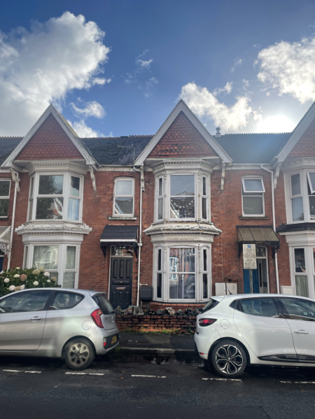 4 Bedroom Flat 4 bed student flat to rent on Beechwood Road, Swansea, SA2