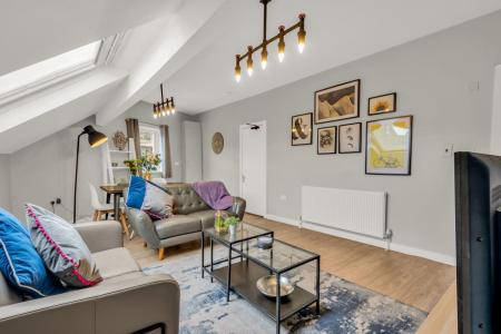 5 Bedroom Apartment