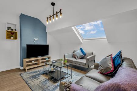 5 Bedroom Apartment