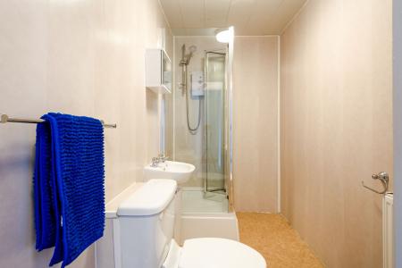 5 Bedroom Apartment