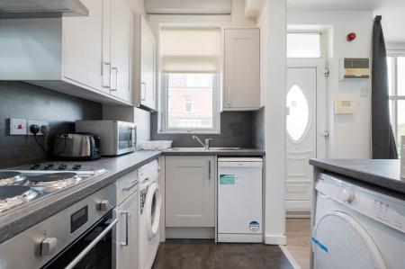 5 Bedroom Apartment