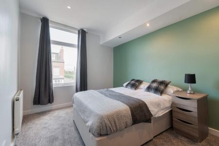 5 Bedroom Apartment