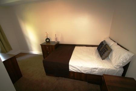 5 Bedroom Apartment