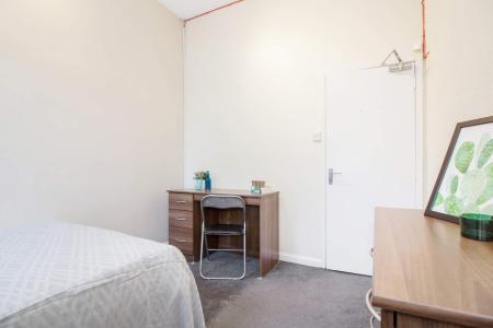 4 Bedroom Apartment