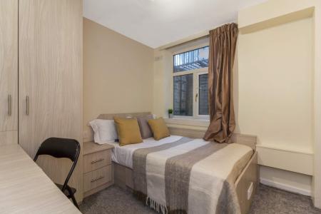 4 Bedroom Apartment